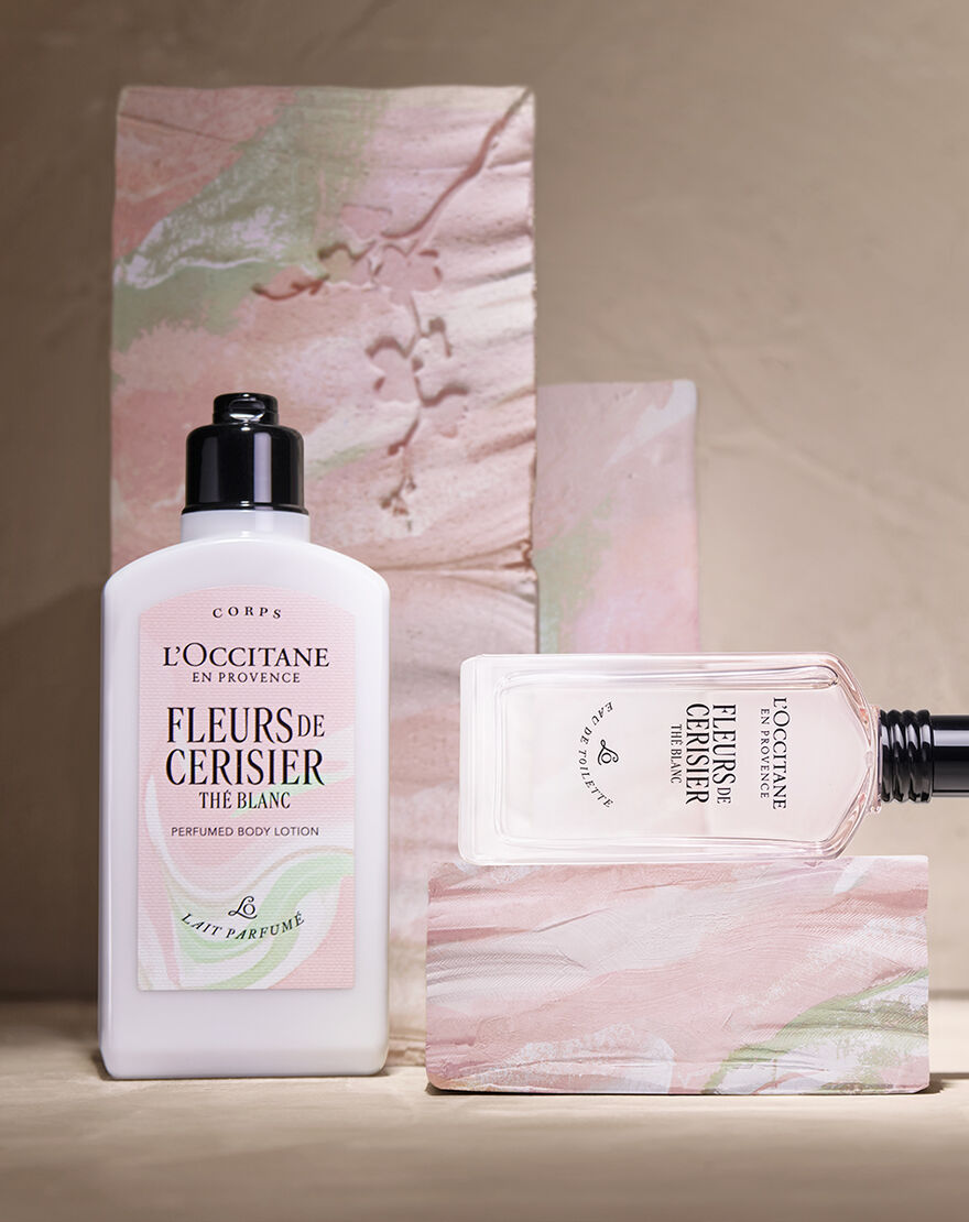 fleurs de cerisier th  blanc  cherry blossom  perfumed body lotion
