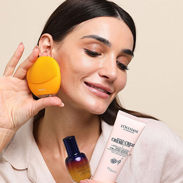 Foreo x L'Occitane - Overnight Skincare Routine Foreo x L'Occitane - Overnight Skincare Routine